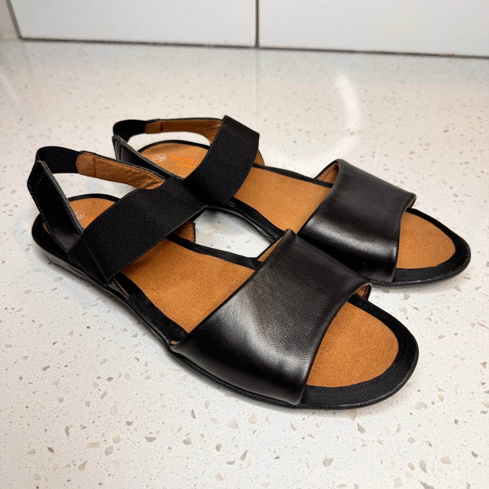 Bernie Mev‎ Violet Womens Black Faux Leather Slingback Flat Sandals Size 39 or 8